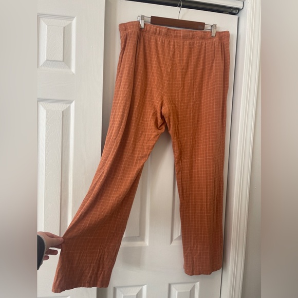 GOODFELLOW orange patterned pj pants - Picture 2 of 3